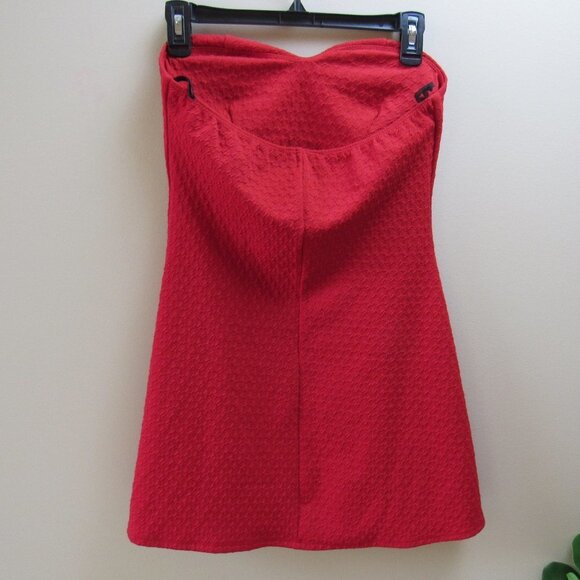 Twirl Red Strapless Skater Dress - Picture 3 of 3